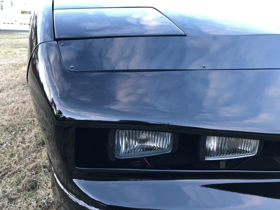Детали экстерьера Pontiac Firebird Trans Am GTA KITT Tribute 1987 года  (фото 8 из 78)